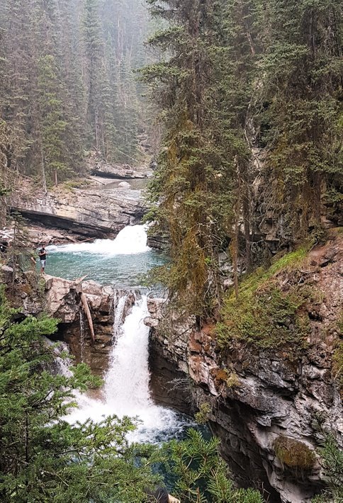johnstoncanyon2.jpg