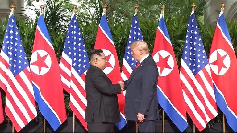 trump&Kim.jpg