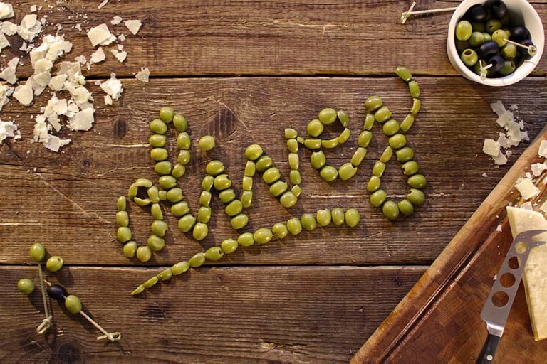 Twist-Your-Favourite-Food-Typography (16).jpg