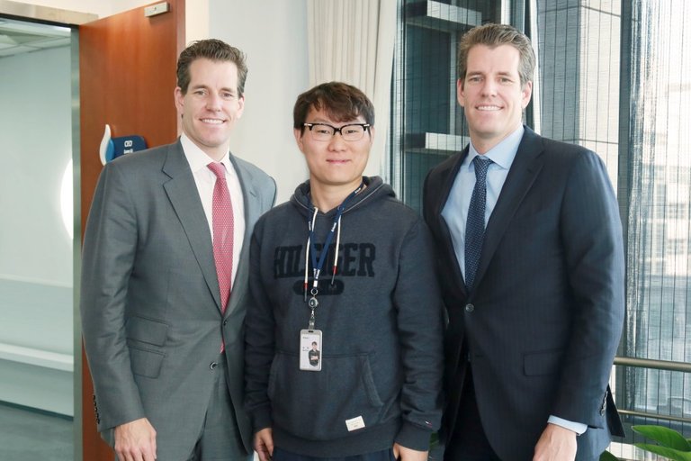 Huobi-CEO-Leon-Li-COO-Robin-Zhu-Meet-Cameron-And-Tyler-Winklevoss-To-Discuss-Global-Synergy-1.jpg