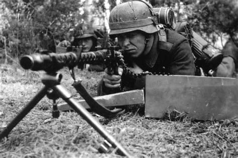 mg42a.jpg