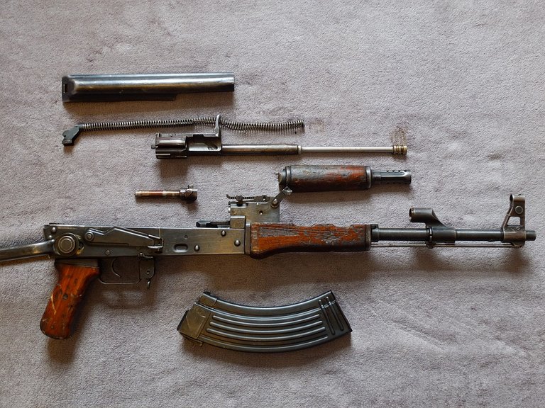 ak47-1957481_960_720.jpg