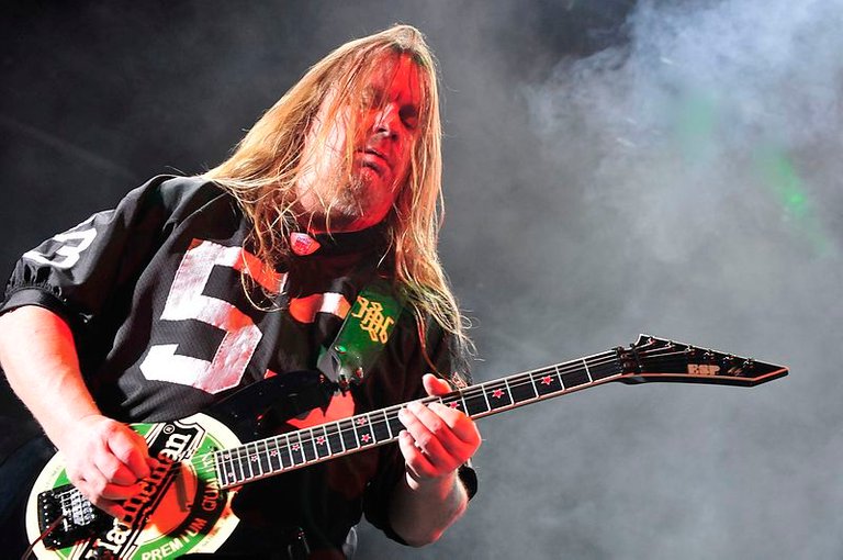 Jeff_Hanneman_f9e_o.jpg