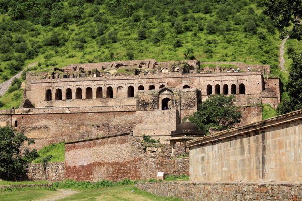 Bhangarh-Fort-in-Rajasthan.jpg