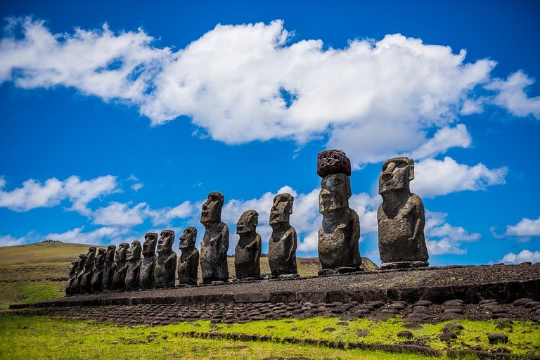 moai-1857652_960_720.jpg
