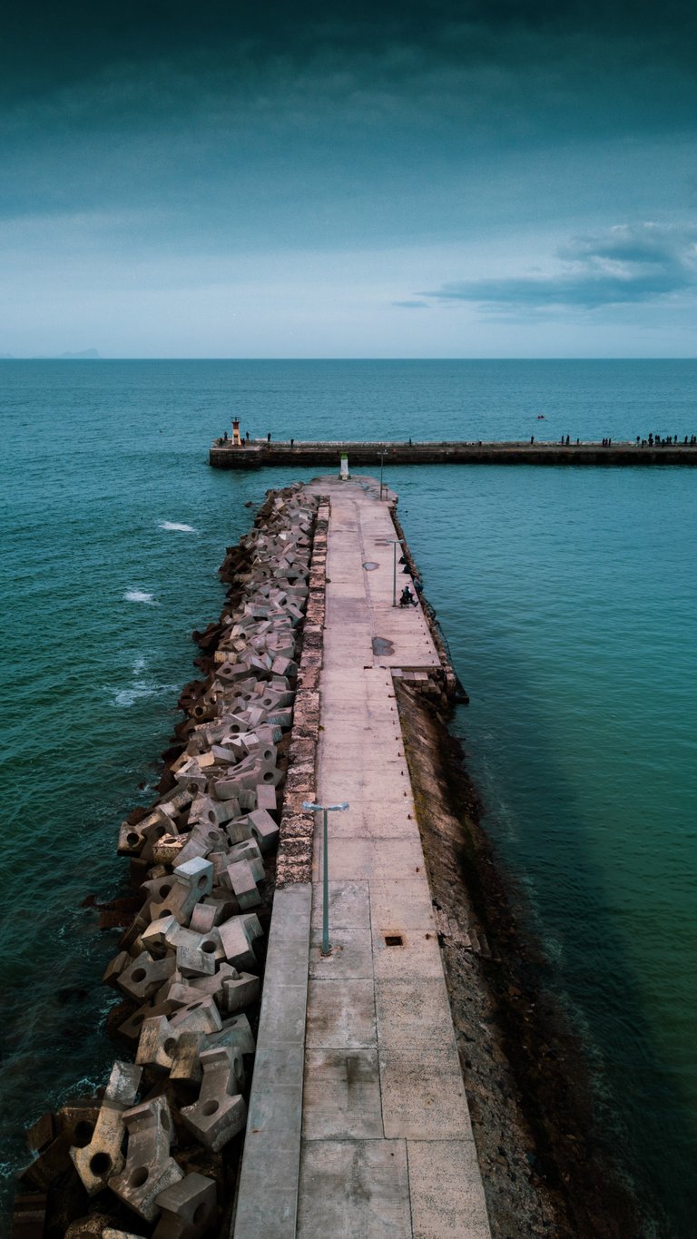 harbour wall tap to edit 2-1.JPG