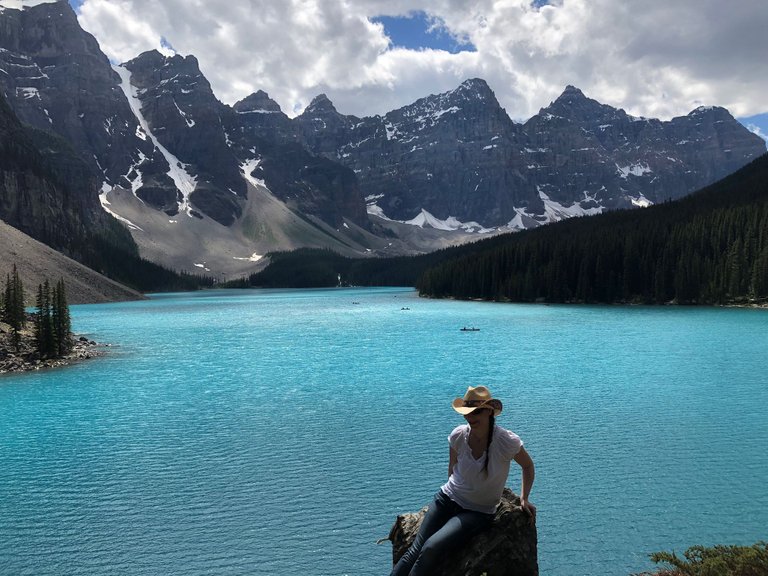 lake moraine 2.jpg