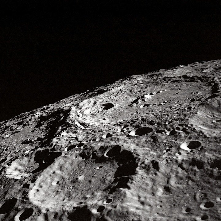 moon-508756_960_720.jpg