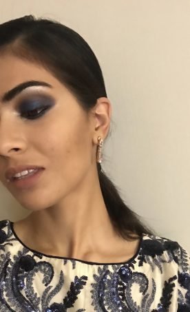 Aquarius-inspired-eye-makeup-02-276x453.jpg