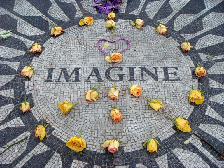 imagine-1913561_1920.jpg