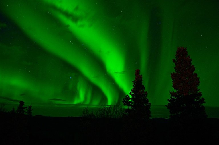 aurora-borealis-744351_960_720.jpg