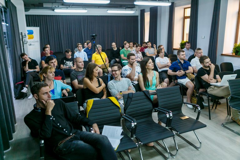 Blockchain HUB Kyiv 11_08_18_39.JPG