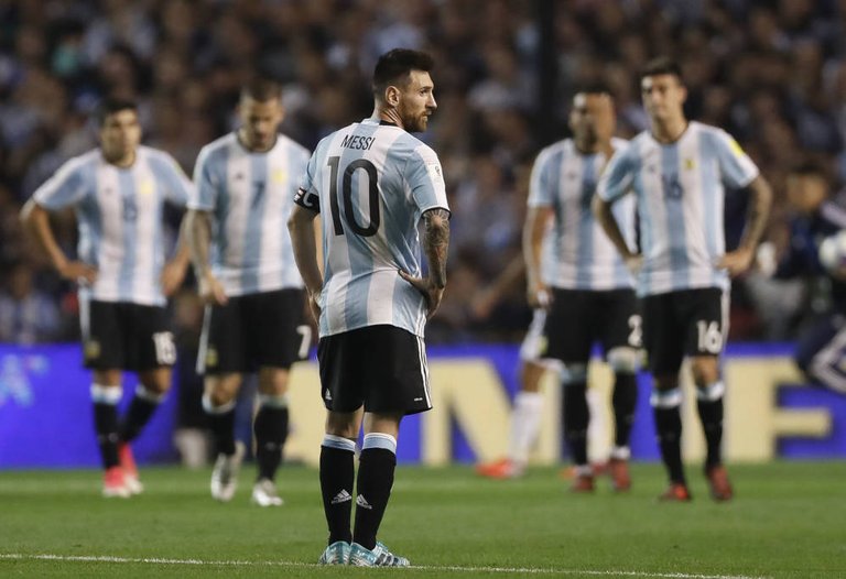 drama-para-messi-argentina-esta-a-un-paso-de-quedarse-sin-mundial.jpg