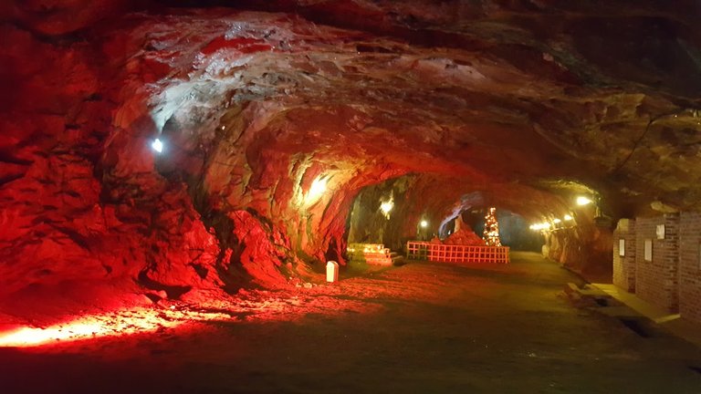 Khewra Salt Mine.jpg