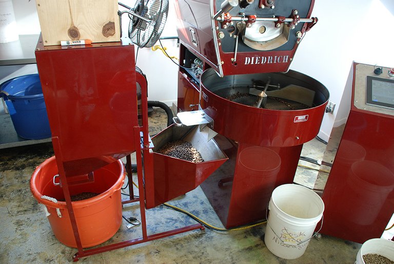 diedrich-coffee-bean-roaster-skoolielove.jpg