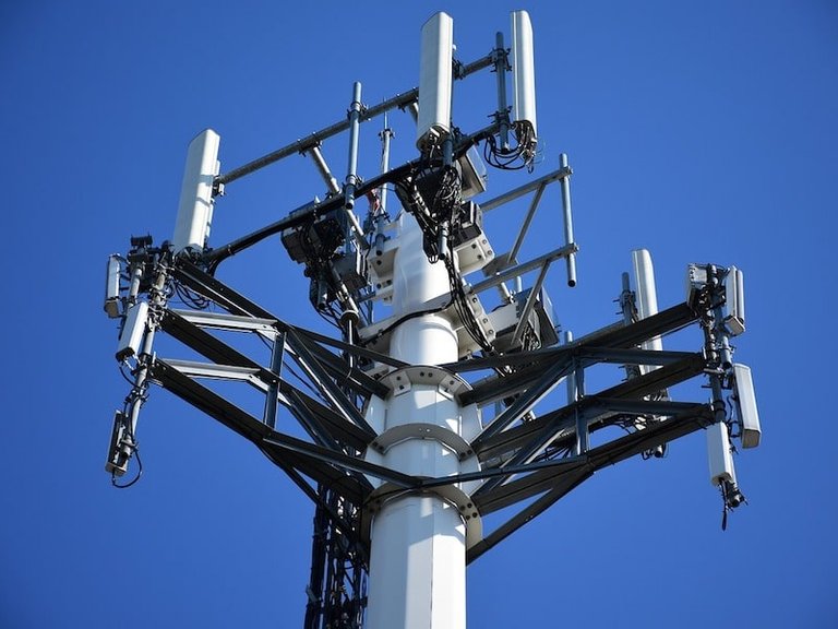 5g tower.jpg