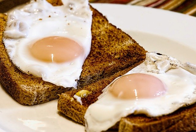 fried-eggs-456351_640.jpg