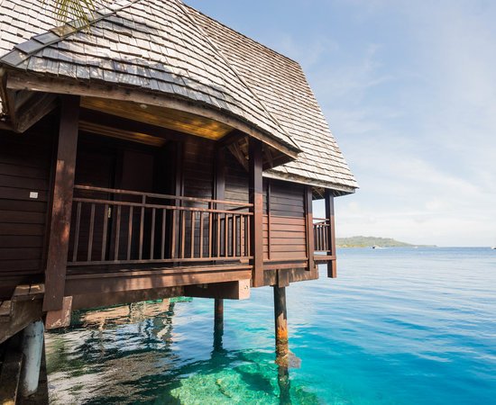 overwater-bungalow--v17828917.jpg