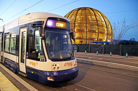 440px-CERN_Tram,_line_number_18.jpg