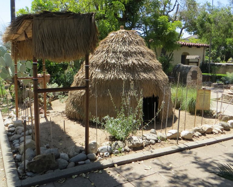 native-american-tongva-house-1000x803.jpg