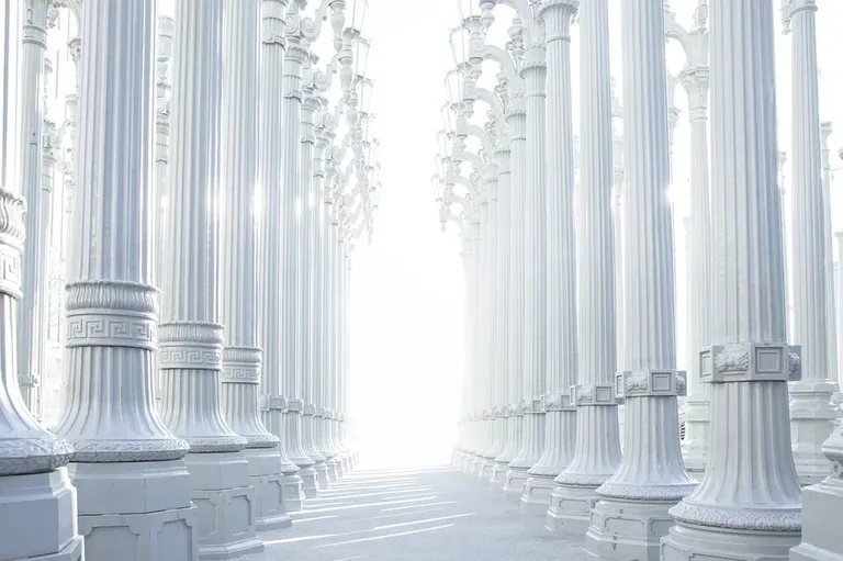 columns-801715_960_720 Säulen Imperium.webp