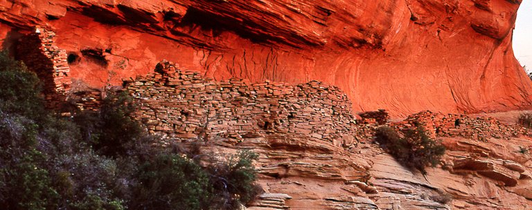 cliff dwelling 6x15 crop.jpg