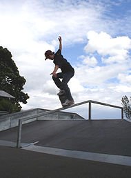 190px-Croocked_grind.jpg