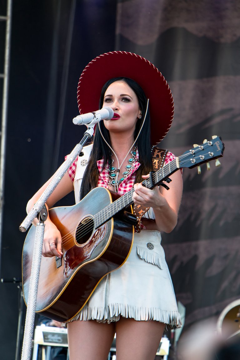 Kacey_Musgraves_2016.jpg