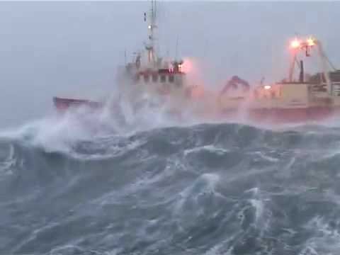 barca en la tormenta.jpg