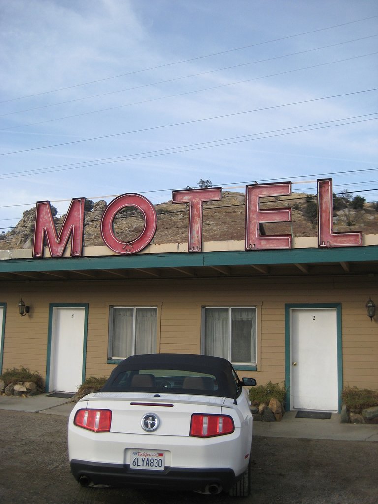 motel-1218071_1920.jpg
