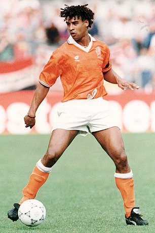 6708812-6433405-Rijkaard_in_action_for_Holland-a-15_1547140819631.jpg