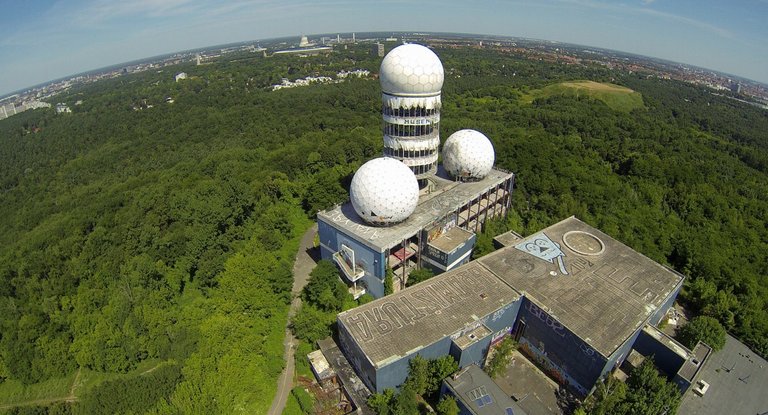 nsa-station-berlin.jpg