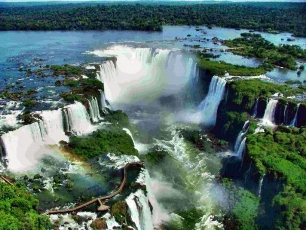 cataratas-del-iguazu-1-1-600x452.jpg