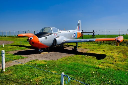 jet-provost-3739719__340.jpg