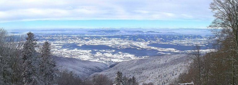 The_view_from_Sljeme.jpg