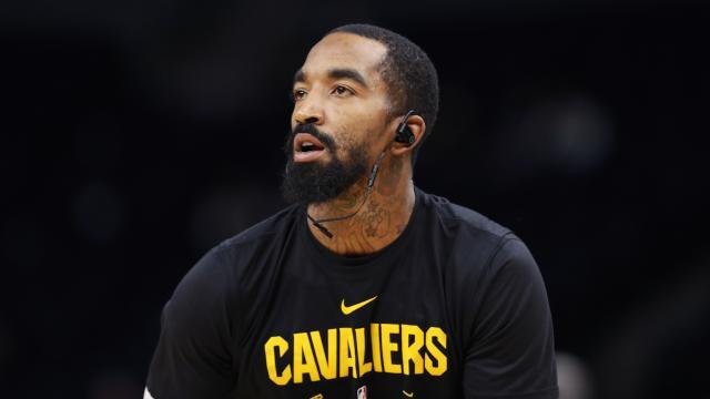 jr-smith-pregame-iso-0207.jpg