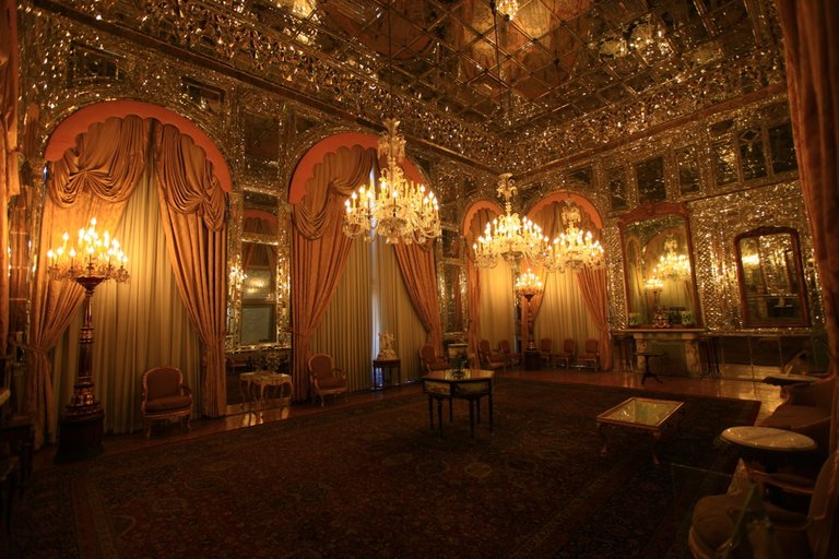 golden room 3.jpg