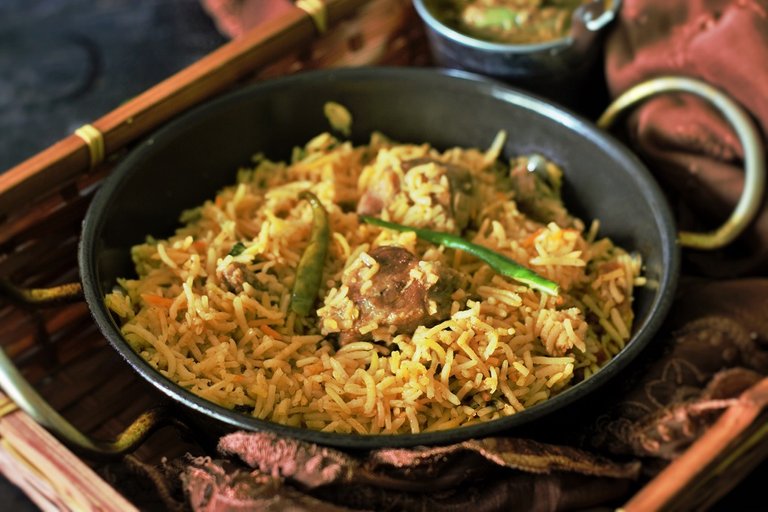 Lucknowi-Mutton-Biryani-Awadhi-Biryani.jpg