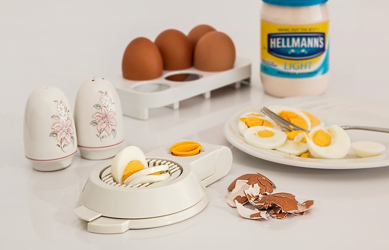 egg-slicer-647531_960_720.jpg