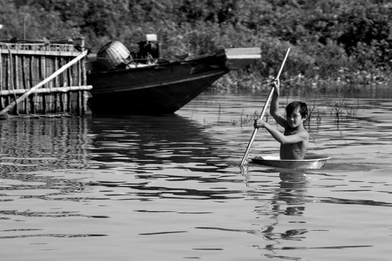 Tonle Sap Kid.jpg