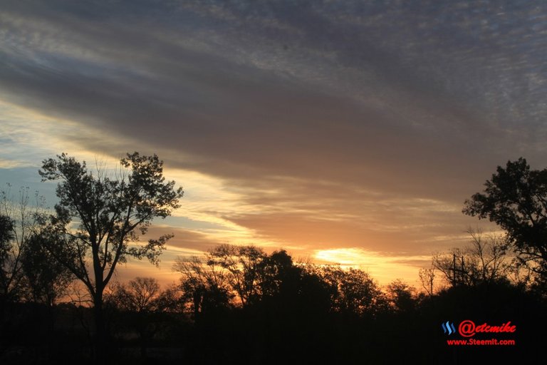 morning dawn sunrise landscape golden-hour skyscape SR0266.JPG