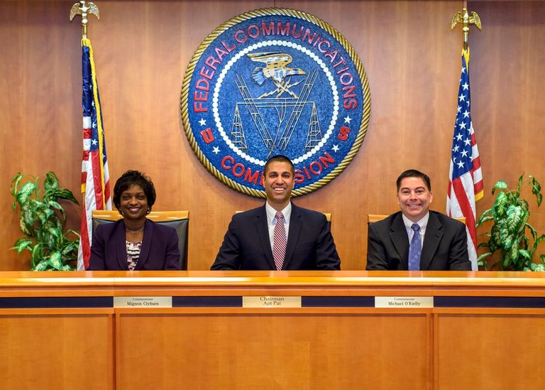 fcc-commissioners-01312017-print.jpg