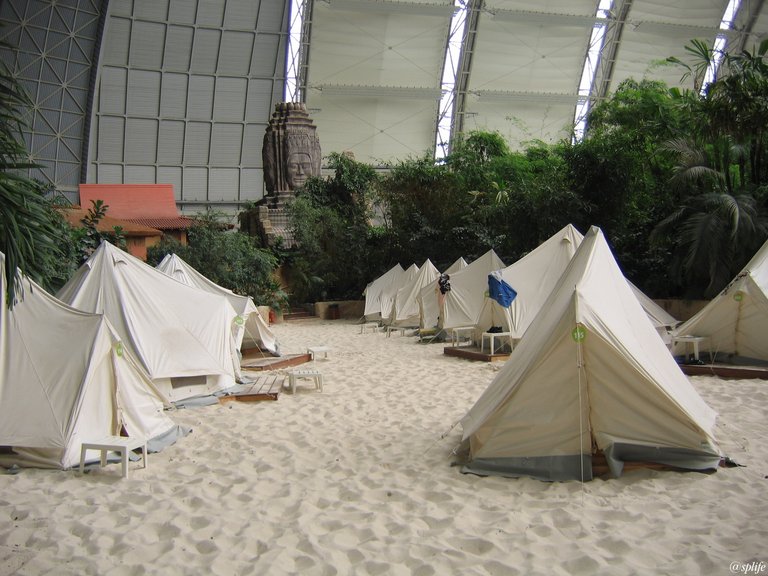 tropicalisland_07.JPG