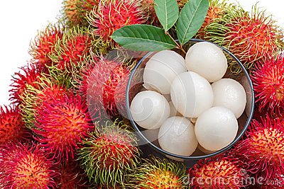 fresh-rambutan-fruit-white-background-35499807.jpg