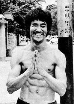 bruce-lee-body.jpg