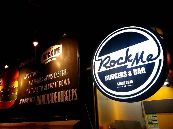 chiang-mai-rock-me-burger-bar-15994.jpg