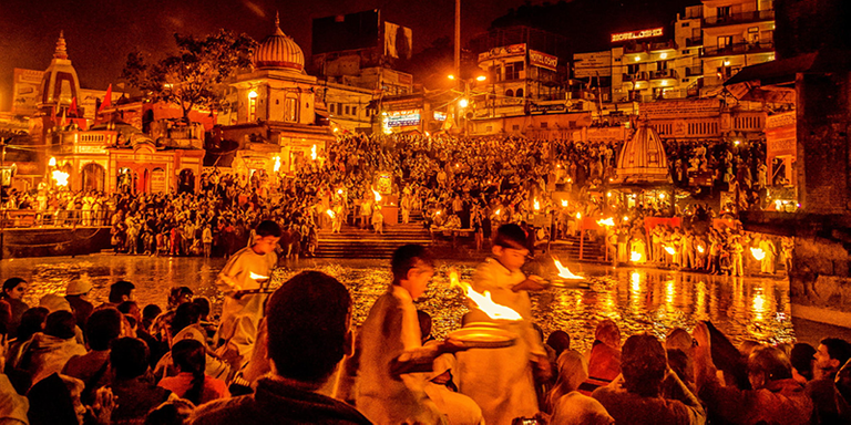 Maha-Ganga-Aarti-1.png