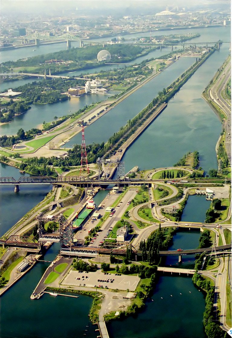 St. Lawrence Seaway, Montreal.jpg