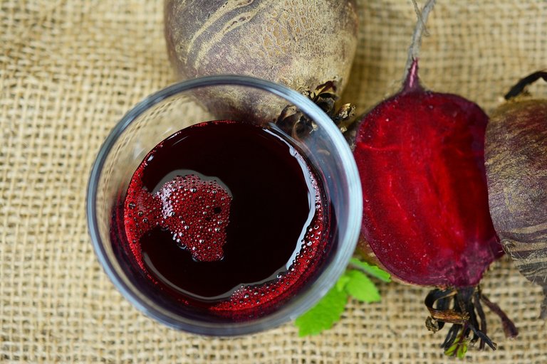 beetroot-juice-2512474_1280.jpg