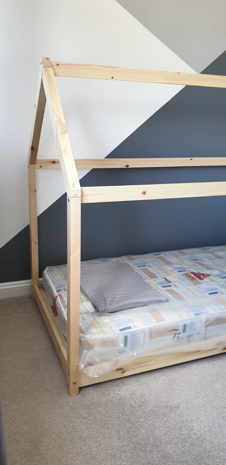 pine bedframe.jpg